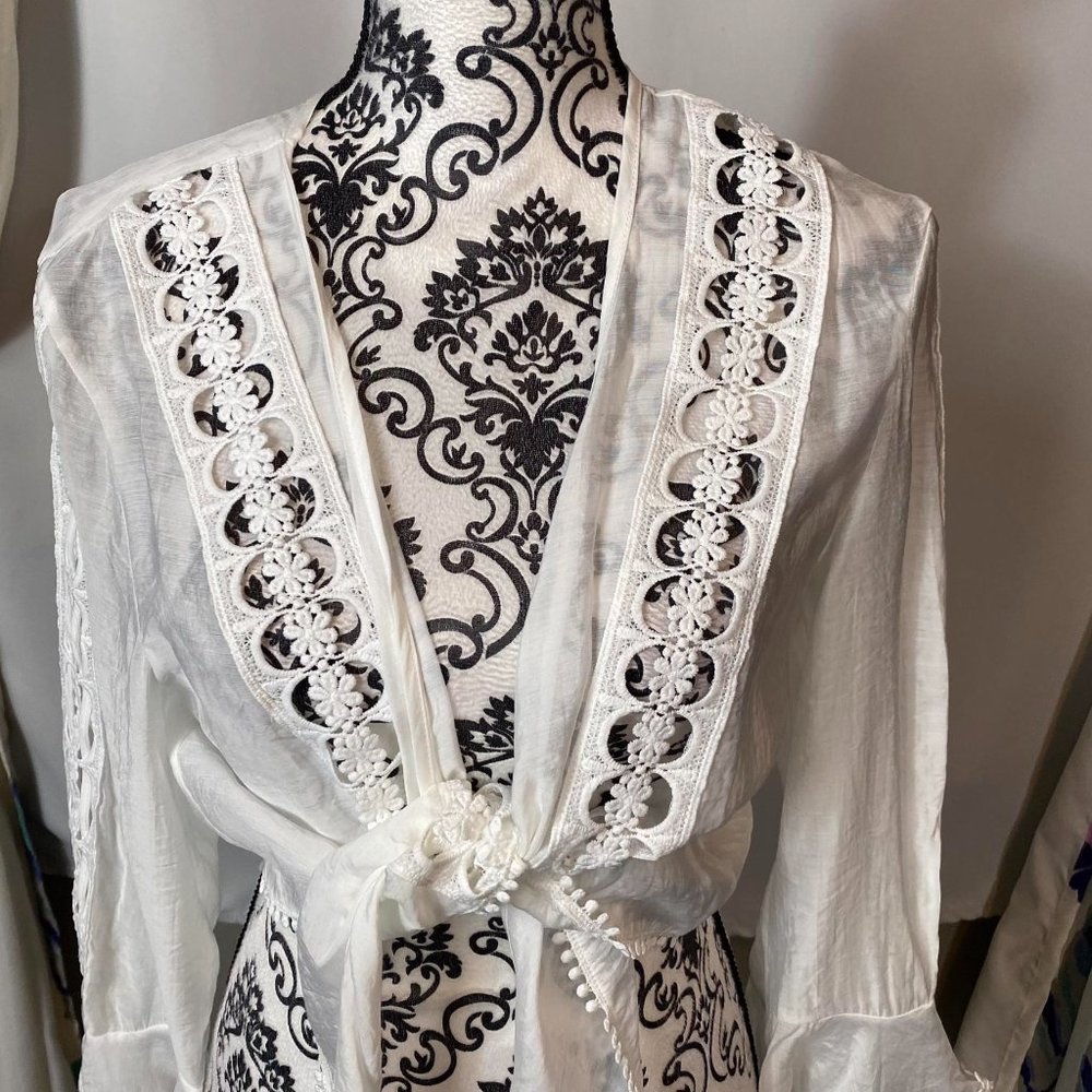 Elan Crochet Tie Front Crop Top White lightweight bell sleeve tie front. Size L - Picture 6 of 12